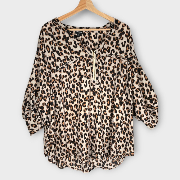 Torrid Tops - Torrid Harper Shirt 3 (3X) Animal Print Chiffon Roll Tab Popover Top EUC